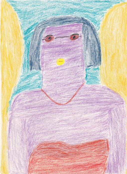 Frau in Violett mit grauem Haar